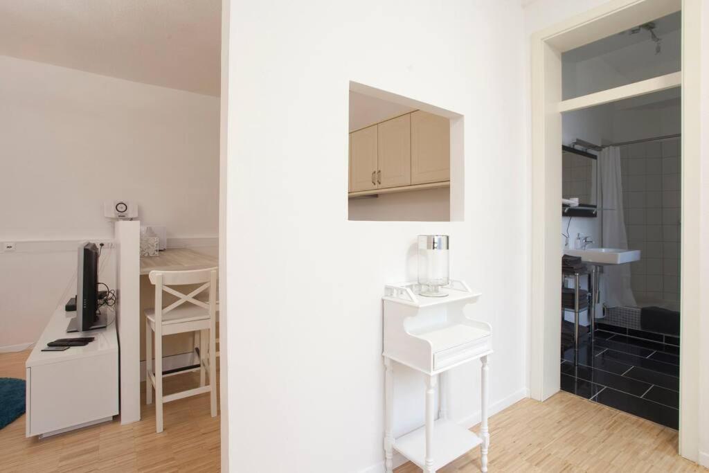 Exclusive 2-Room Souterrain Apartment Nürnberg Dış mekan fotoğraf
